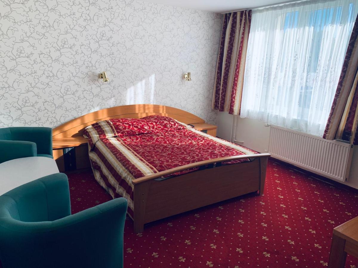 Old Morena Hotel Klaipėda Buitenkant foto